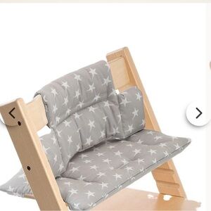 Stokke Trip trap chair pad. Gray with white stars